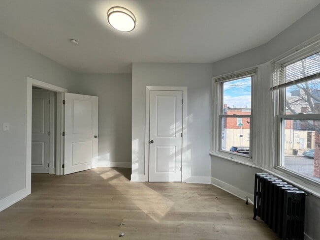 Building Photo - New Rehabbed 3bed/1.5bath in Grays Ferry