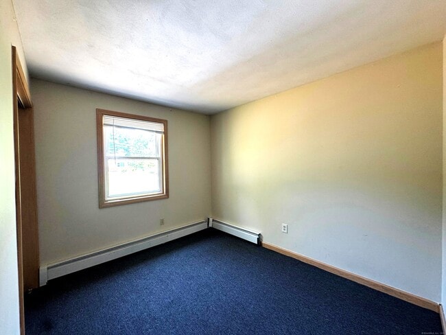 Building Photo - 753 Evergreen Ave