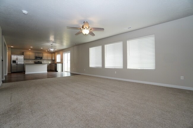 Building Photo - 13776 S Piano Ave