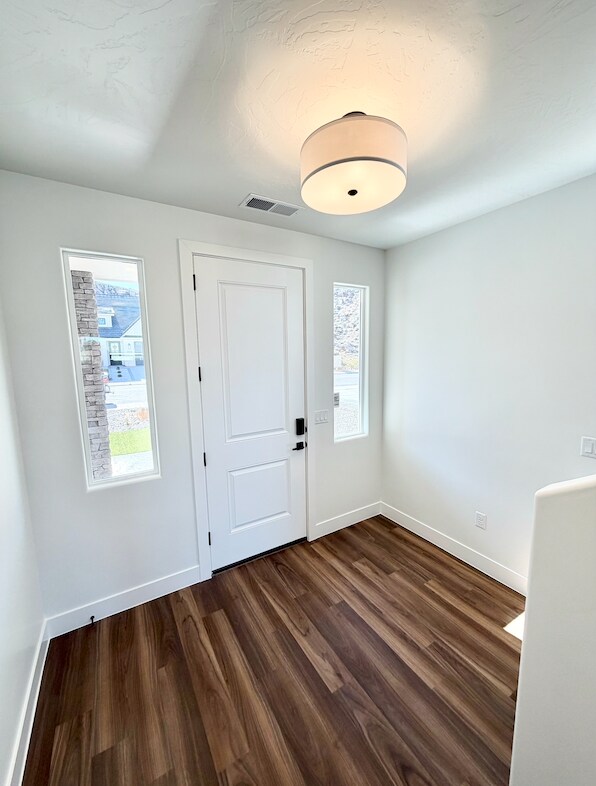 Building Photo - 4135 El Capitan Wy