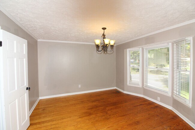 Building Photo - 5827 Hibernia Dr