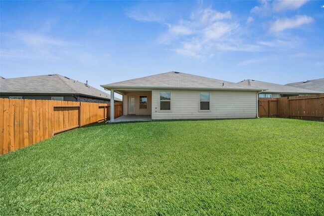 Building Photo - 13919 Leigh Lake Ln