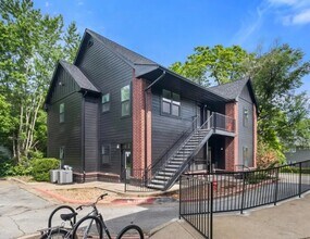 Building Photo - 1137 N Leverett Ave