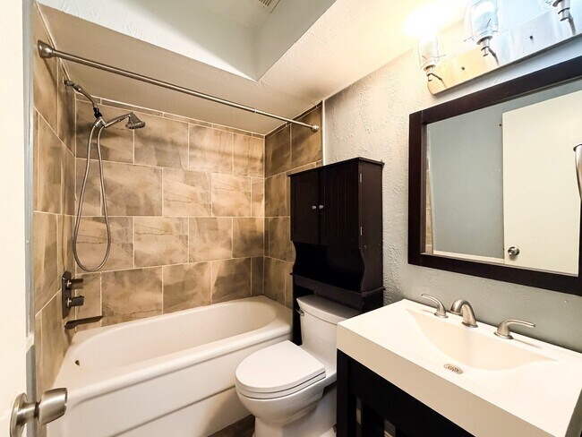 Building Photo - 12633 Memorial Dr