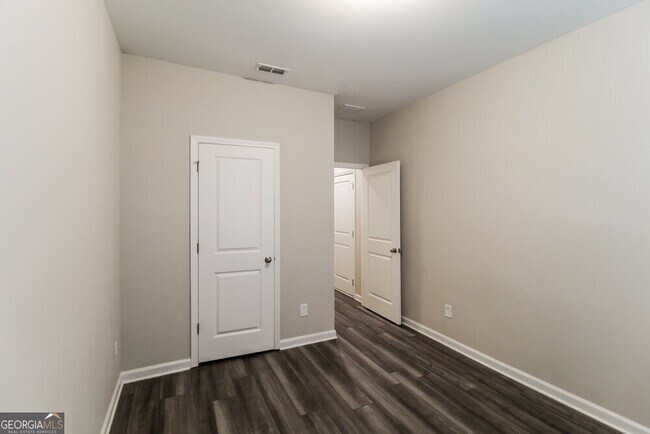 Building Photo - 1071 Feldman Chase