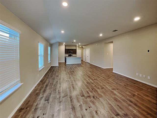 Building Photo - 2603 Hutchins Dr