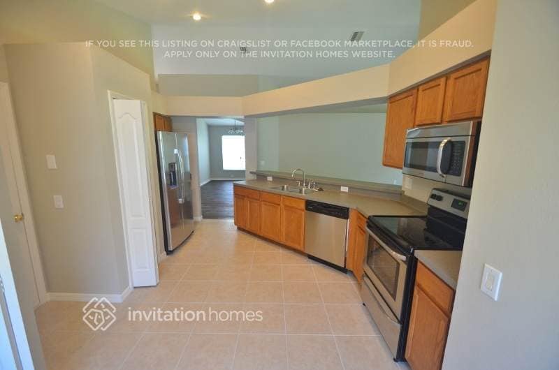 Building Photo - 12608 Kings Lake Dr