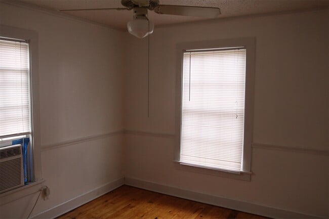 Building Photo - 607 Florence Dr