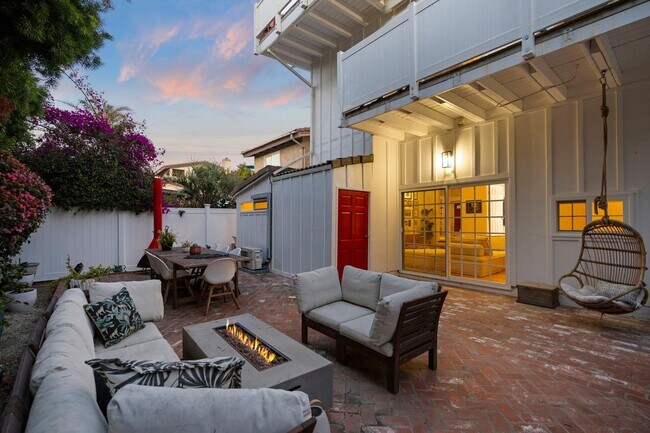 Building Photo - Ventura | Pierpont | 4 Bedroom + 3 Bathroom