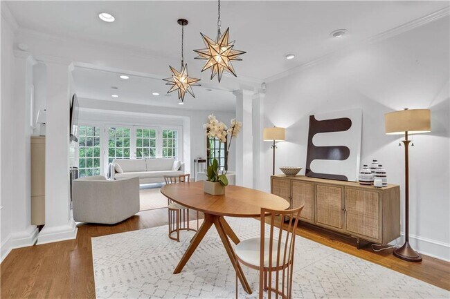 Building Photo - 355 8th St NE