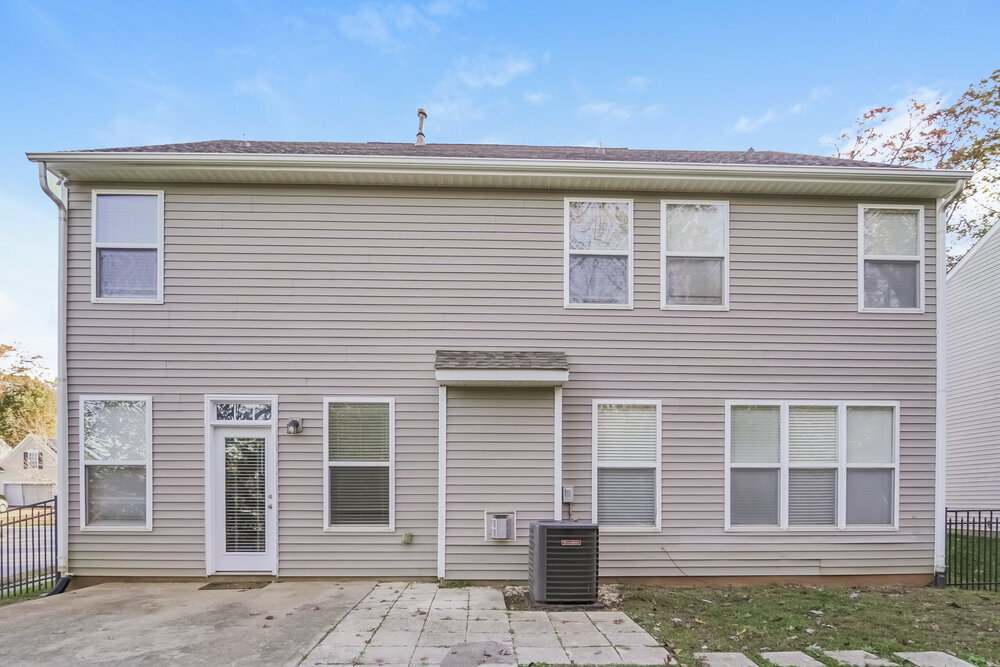 Building Photo - 331 Mountain Quail Dr