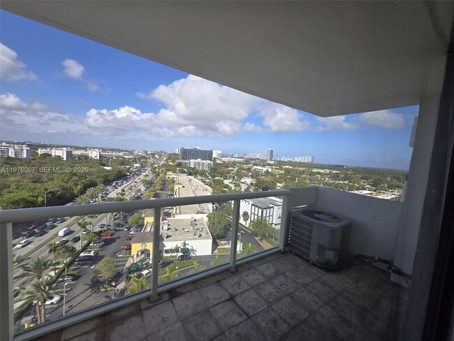 Building Photo - 13499 Biscayne Blvd