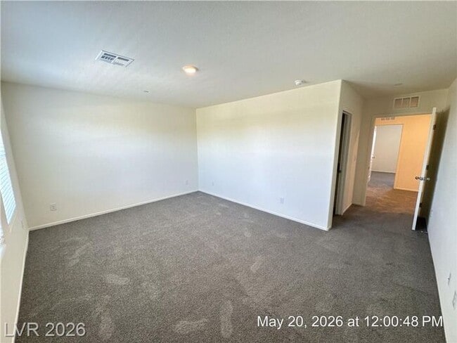Building Photo - Beautiful Townhome with Quartz Counters & Private Setting in Southwest Las Vegas