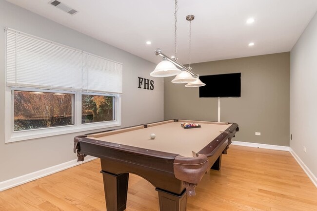 Building Photo - 2111 Lolo Pass Dr