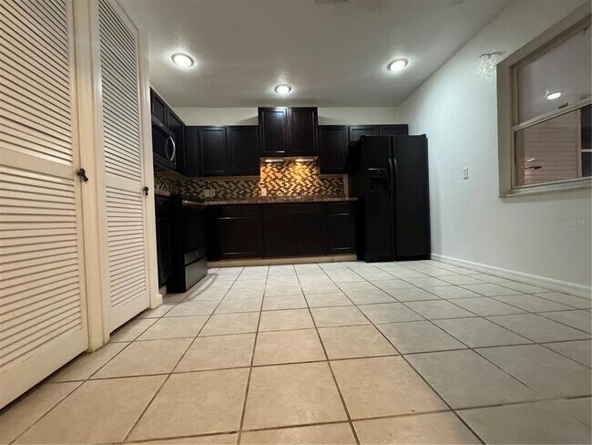 Building Photo - 3575 Michigan Ave