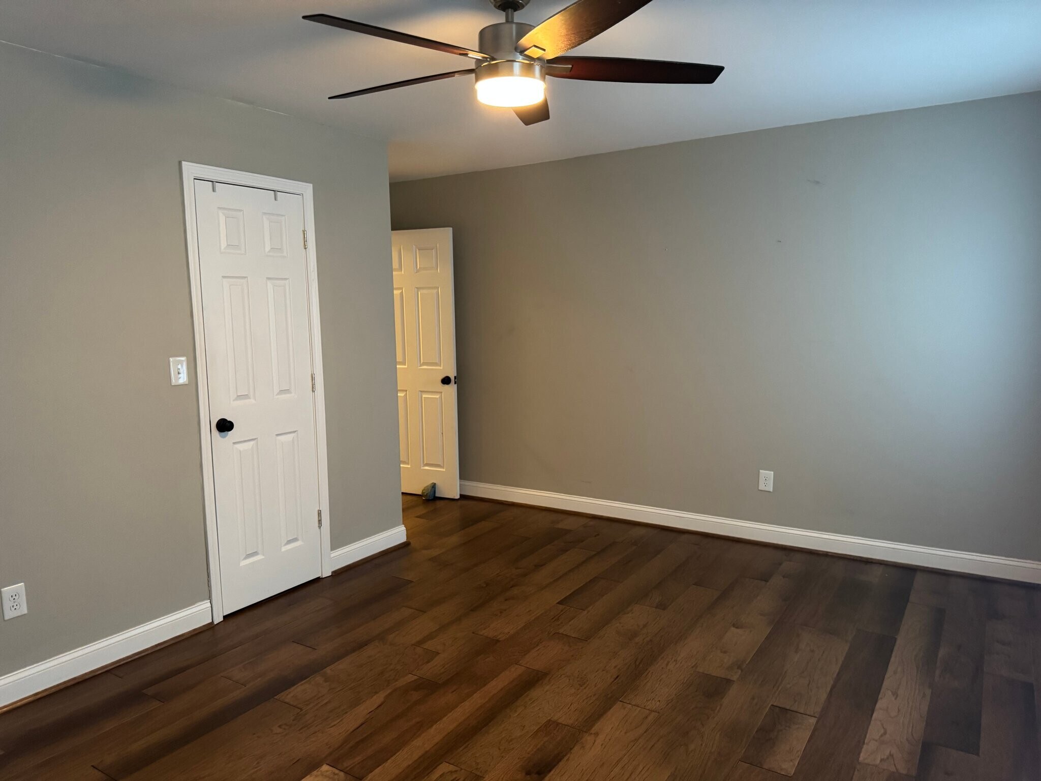 Building Photo - 608 University Ridge