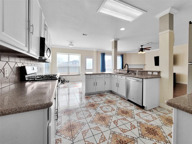 Building Photo - 19843 Youpon Leaf Way