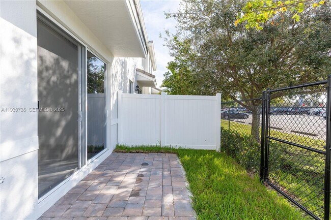 Building Photo - 17174 SW 2nd St