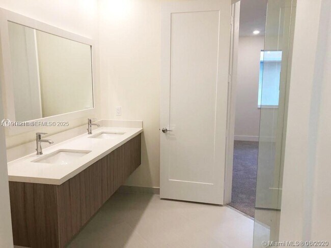 Building Photo - 10229 NW 64th Terrace