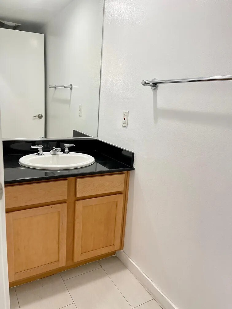 Hlaf bathroom - 1222 S Westgate Ave