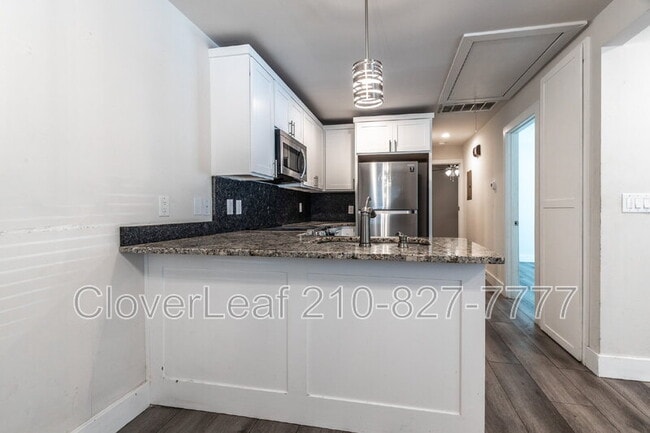 Building Photo - 139 Hansford St