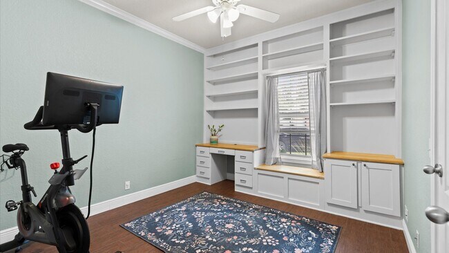 Building Photo - Beautifully Updated Smart Home Near Downtown San Antonio