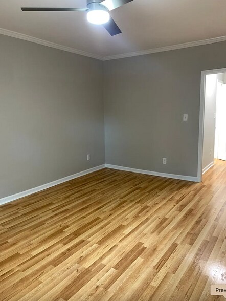 Building Photo - 864 Shadowridge Dr SE