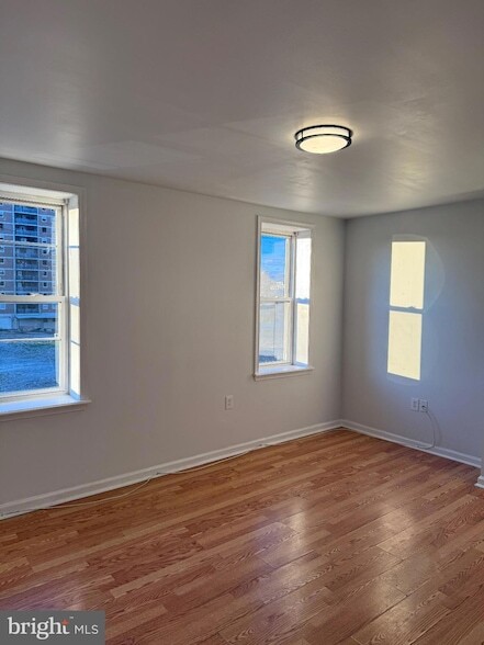 Building Photo - 2427 N 10th St