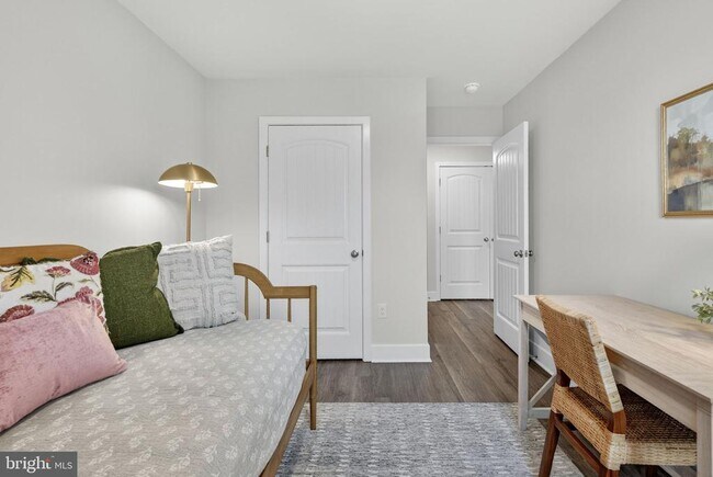 Building Photo - 37 Wisdom Ln