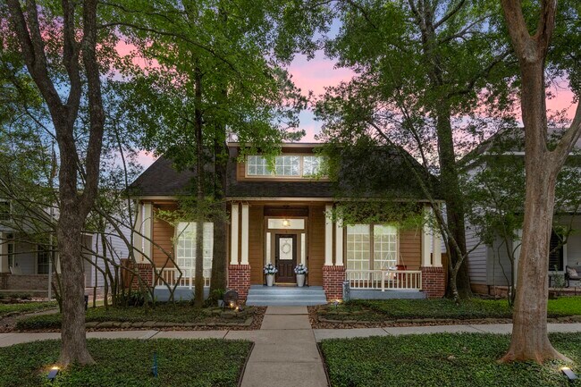 Building Photo - 6 E Cottage Green St