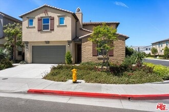 Building Photo - 21181 Strathmoor Ln