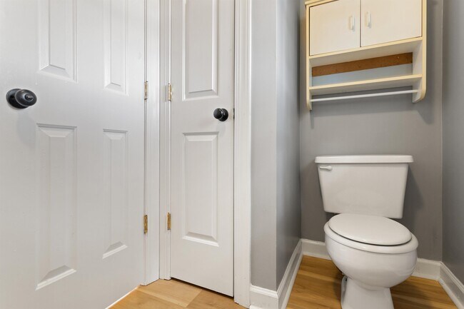 Building Photo - 918 Old Zebulon Rd