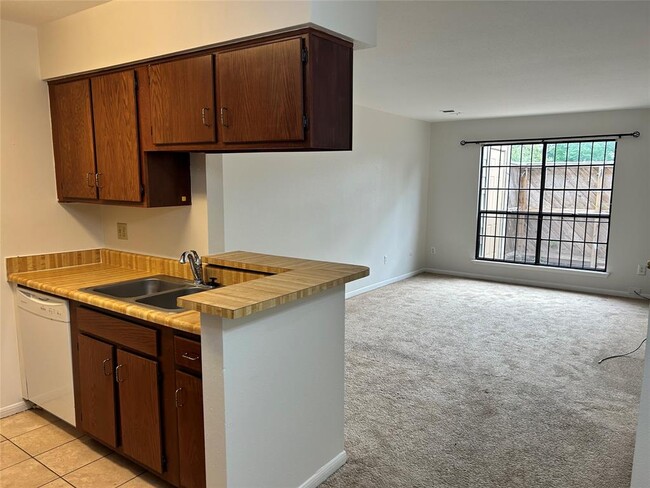 Building Photo - 8801 Hammerly Blvd