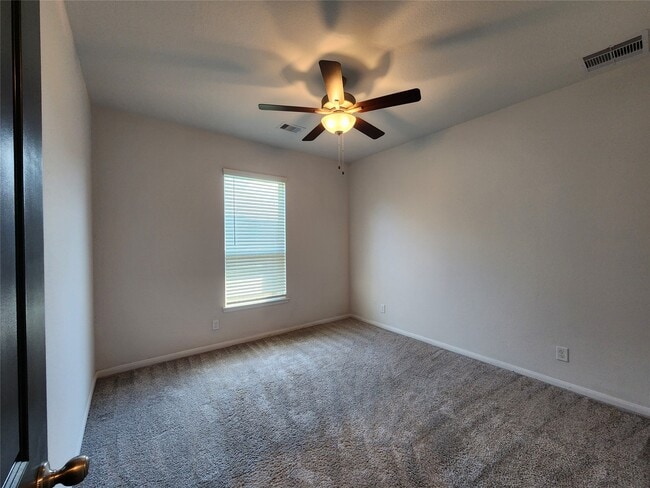Building Photo - 411 Alaska Cedar Dr