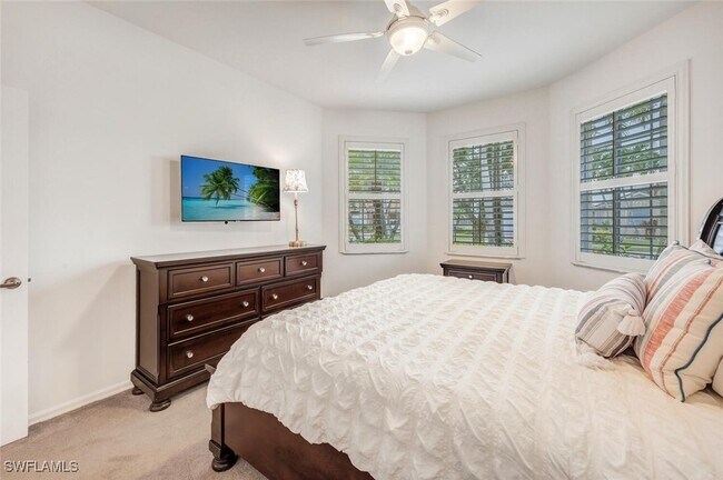 Building Photo - 5583 Lago Villaggio Way