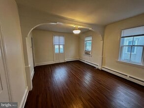 Building Photo - 66 Market St