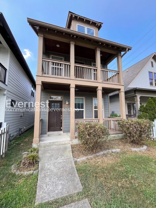 Building Photo - 3-Bed / 3-Bath Home with Modern Amenities/ Available Soon!