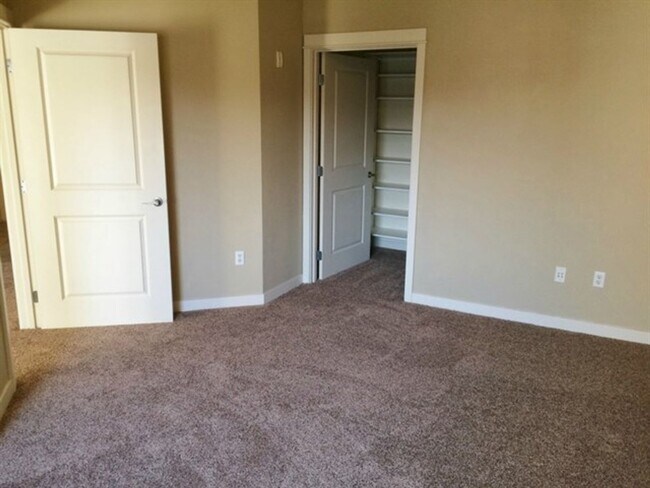 Building Photo - 1Bd/1Ba Seattle Condo
