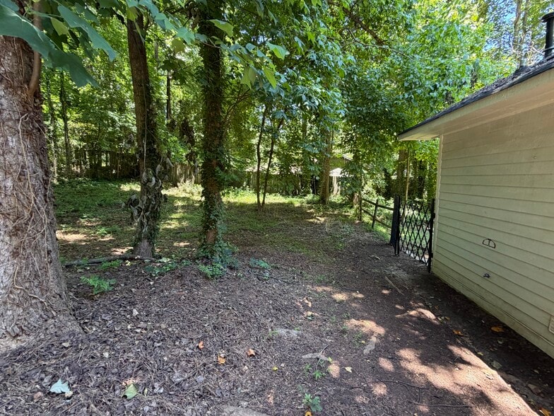 Building Photo - 1386 Williamsburg Ln