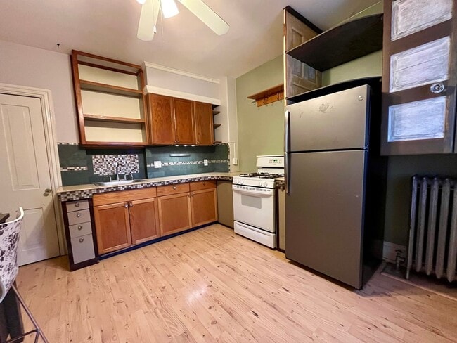 Building Photo - 917 W Turner St