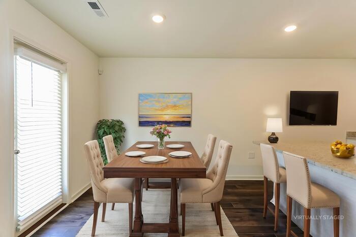 Building Photo - 5693 Timber Leaf Lp