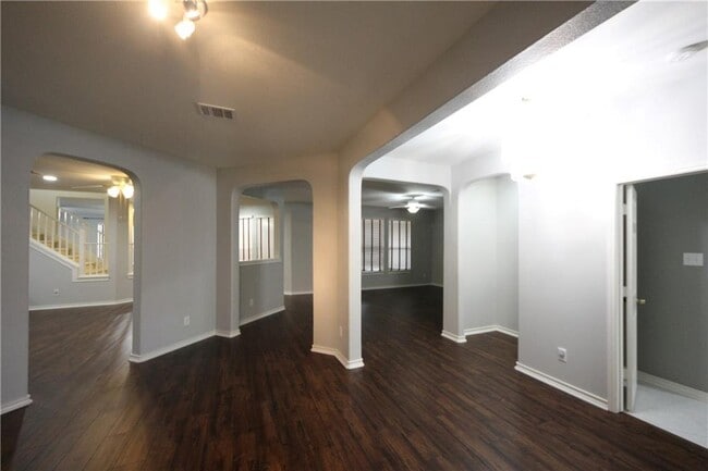 Building Photo - 2519 Midnight Star Dr