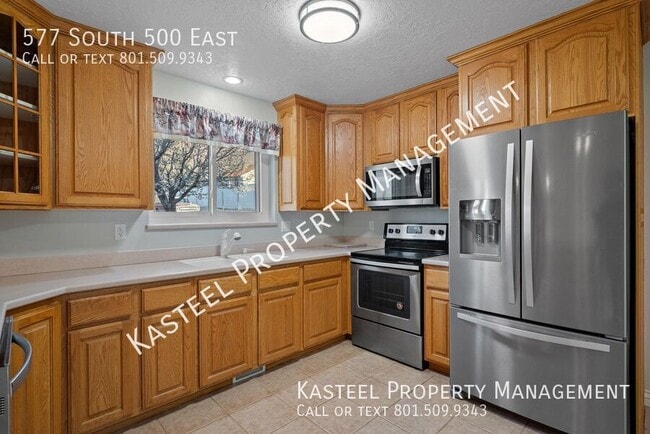 Building Photo - 577 S 500 E St