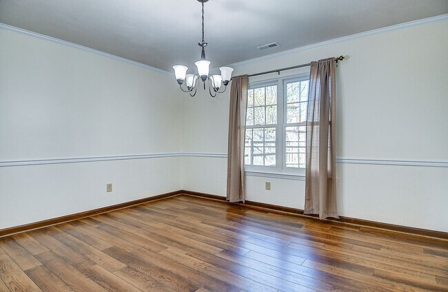 Building Photo - FOR RENT - INDIAN LAKES / SALEM AREA VIRGINIA BEACH!