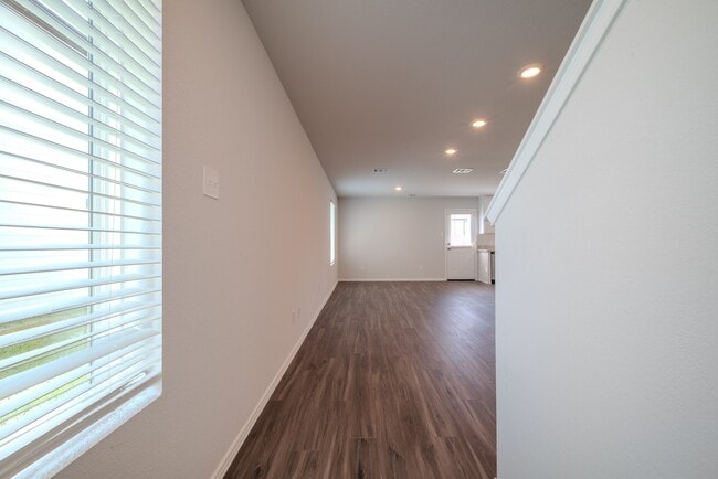 Building Photo - 22720 American Kestrel Ct