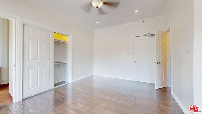 Building Photo - 334 Heliotrope Dr