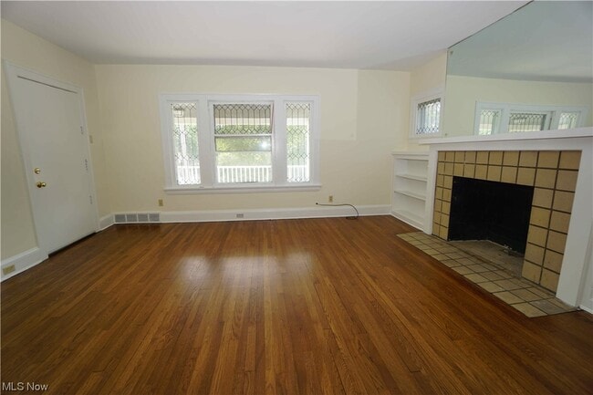 Building Photo - 2168 Edgewood Rd