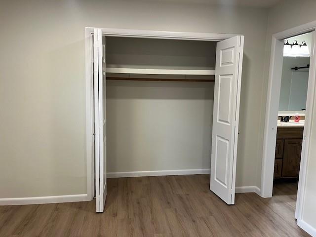 Building Photo - 8787 Country Club Dr