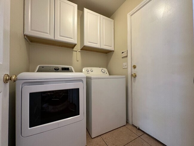 Building Photo - PECCOLE RANCH