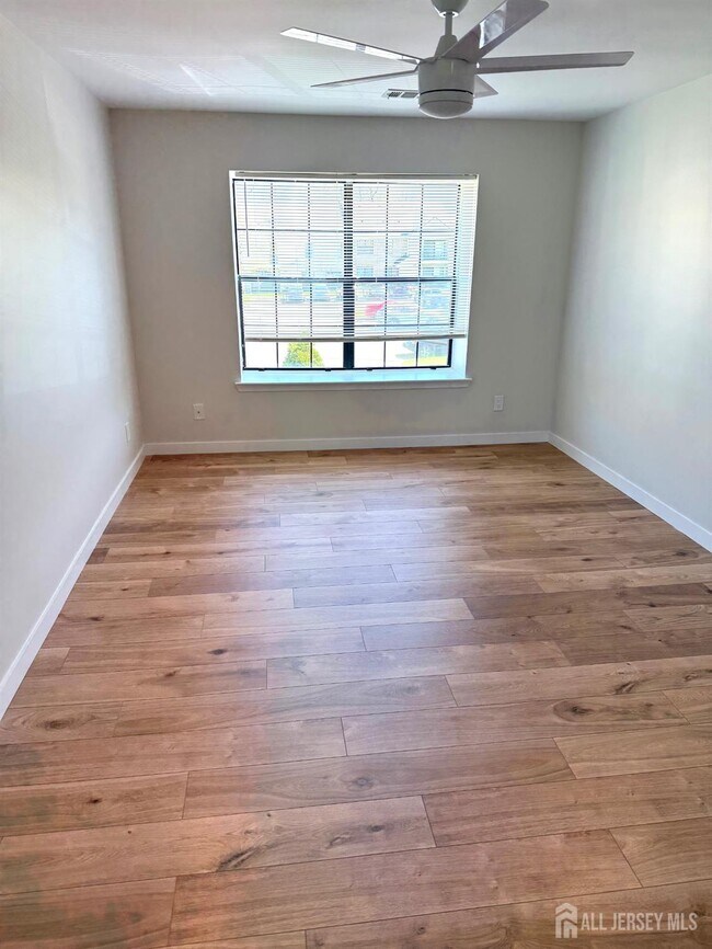 Building Photo - 1511 Pebble Pl